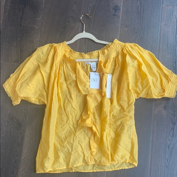 NWT DVF Figue Blouse in Buttercup Size 8 - Picture 2 of 6